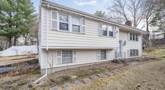 Photo of 32 Rockland St, Wellesley, MA 02481