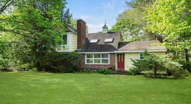Photo of 35 Bemis St, Weston, MA 02493