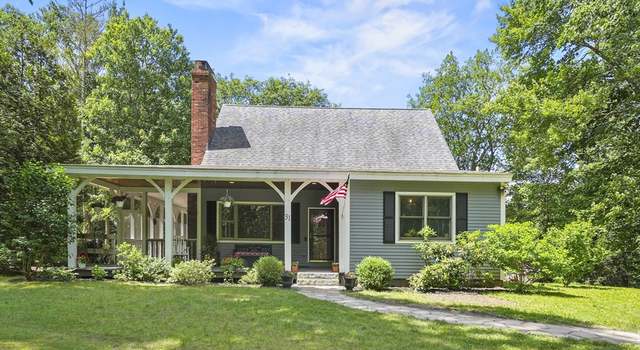 Photo of 31 Ragged Hill Rd, Hubbardston, MA 01452