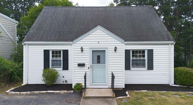 Photo of 4 Birch Hill Rd, Worcester, MA 01606