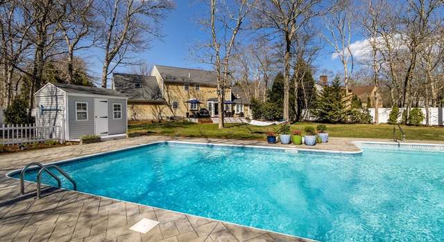 Photo of 18 Grandwood Dr, Sandwich, MA 02644