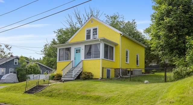 Photo of 52 Kalmar St, Worcester, MA 01606