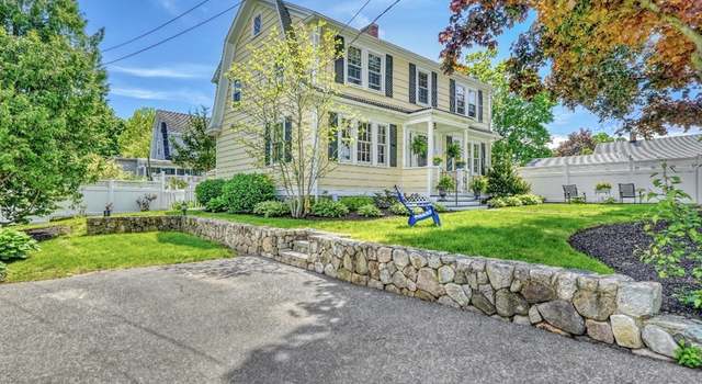 Photo of 17 Old Brook Cir, Melrose, MA 02176