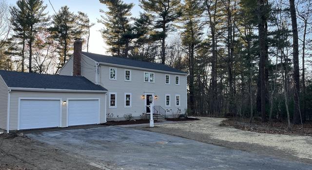 Photo of 5 West Pine Dr, Walpole, MA 02081