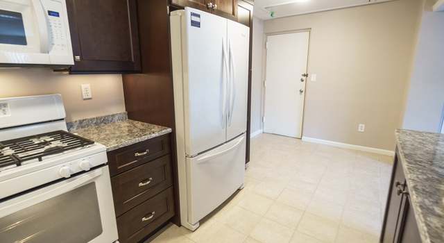 Photo of 50 Colonial Dr #8, Andover, MA 01810