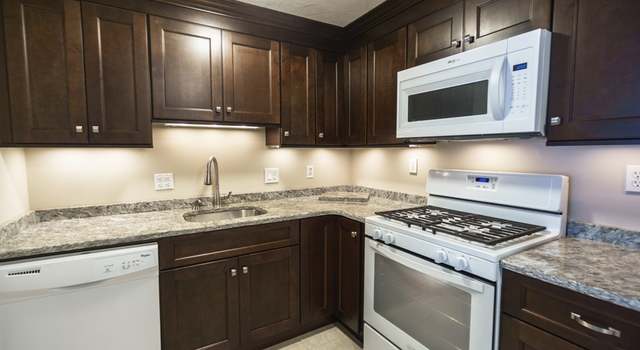 Photo of 50 Colonial Dr #8, Andover, MA 01810