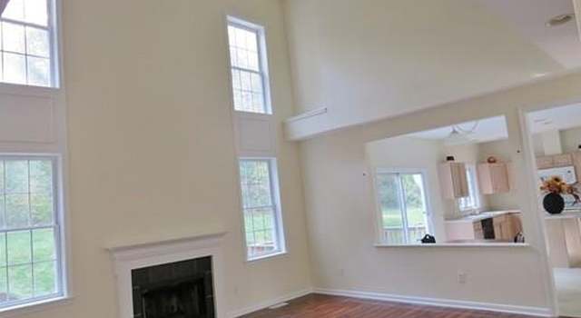 Photo of 20 Poplar St, South Grafton, MA 01560