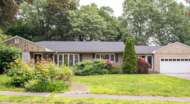 Photo of 1 Hunting Ln, Lynnfield, MA 01940