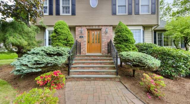Photo of 15 Bailin Dr, Worcester, MA 01604