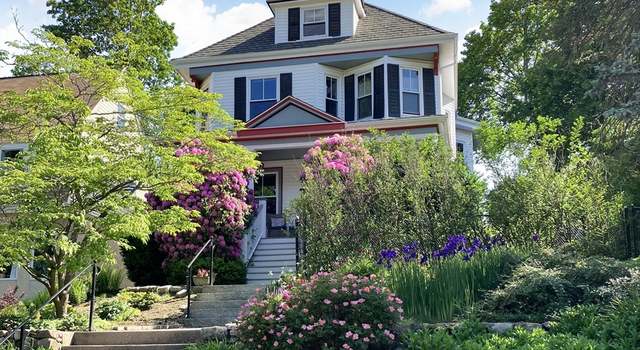 Photo of 160 Beech St, Roslindale, MA 02131