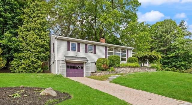 Photo of 10 Powderhouse Cir, Wilmington, MA 01887