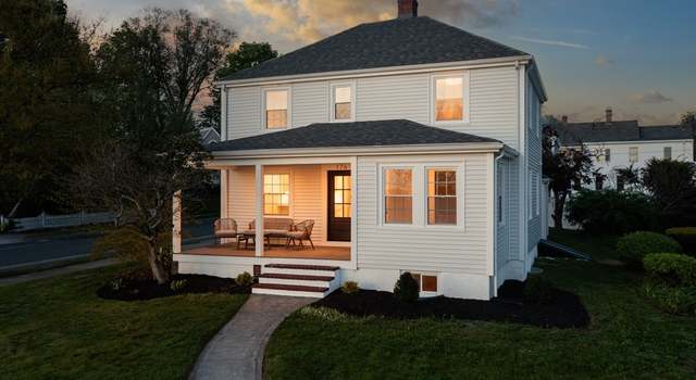 Property at 176 Main St, Wakefield, MA 01880, 3 beds, 2.5 baths