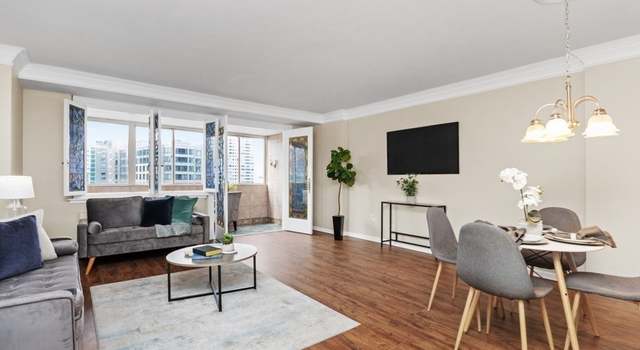 Photo of 2 Hawthorne Pl Unit 8O, Boston, MA 02114