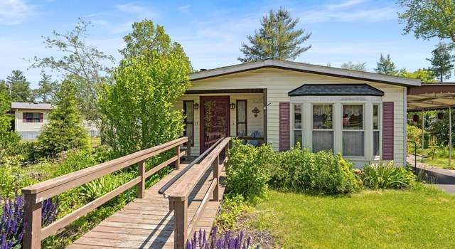 Photo of 15 Jefferson Way, Carver, MA 02330