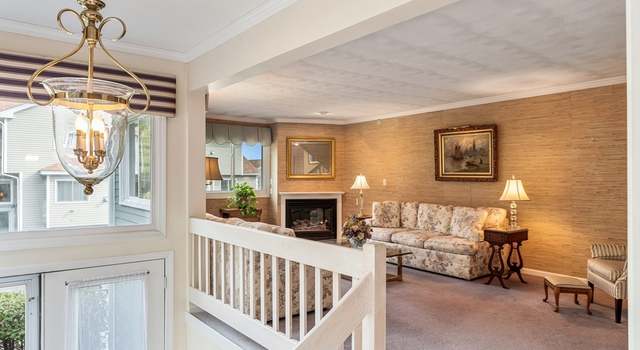 Photo of 42 Brittania Cir #42, Salem, MA 01970