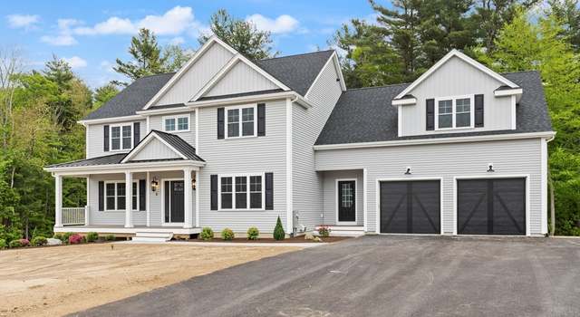 Photo of 8 Goodwin Dr, Foxboro, MA 02035