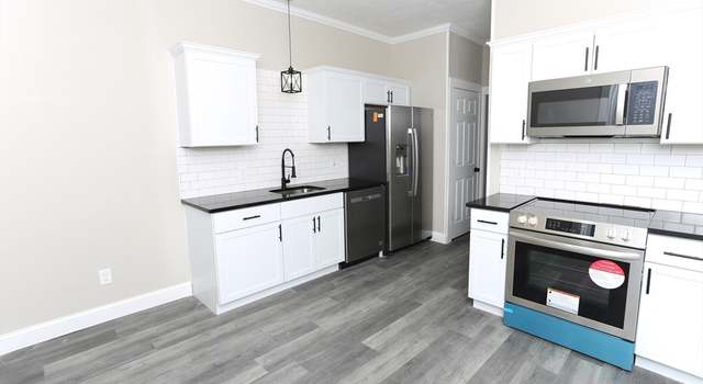 Photo of 526 Pleasant St Unit E, Holyoke, MA 01040
