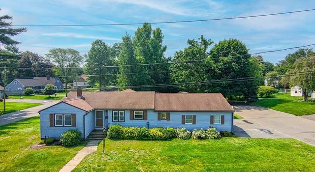 Photo of 121 Donlyn Dr, Chicopee, MA 01013