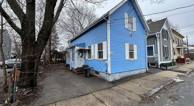 Photo of 13 Estes St, Ipswich, MA 01938