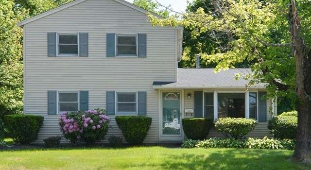 Photo of 248 Levin Rd, Rockland, MA 02370