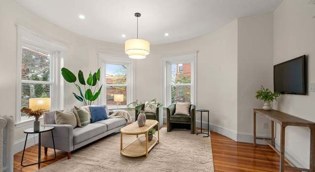 Photo of 1 Auburn Ct #2, Brookline, MA 02446