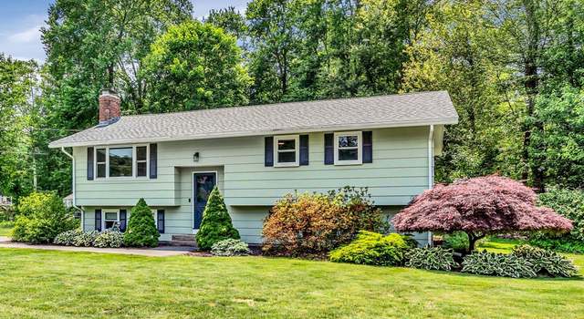Photo of 24 John Robinson Dr, Hudson, MA 01749