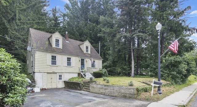 Photo of 854 Main St, Holden, MA 01520