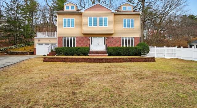 Photo of 202 Totten Pond Rd, Waltham, MA 02451