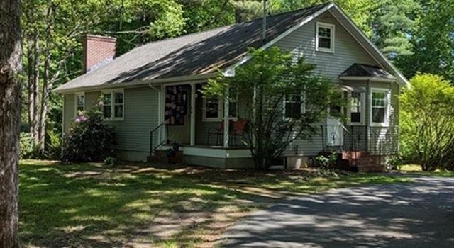 Photo of 28 Marian St, Northampton, MA 01060