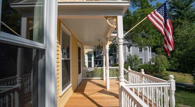 Photo of 25 Greenleaf St, Amesbury, MA 01913