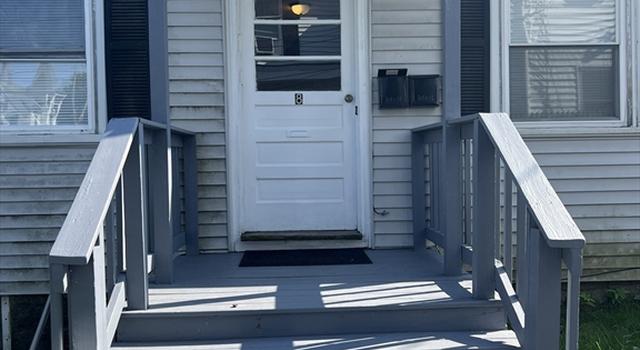 Photo of 8 Felton St, Hudson, MA 01749