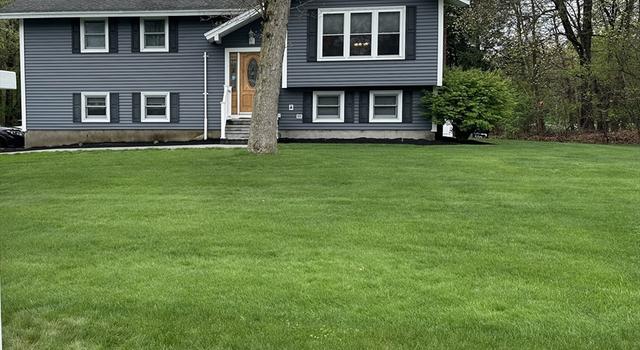 Photo of 26 John Robinson Dr, Hudson, MA 01749