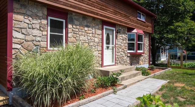 Photo of 20 Chestnut Hill Rd, Oxford, MA 01537