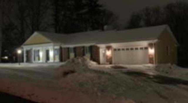 Photo of 38 Wildewood Dr, Lynnfield, MA 01940