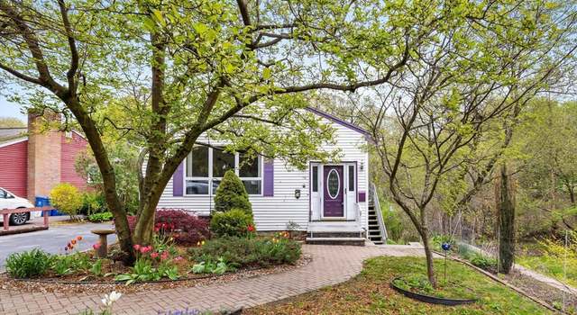 Photo of 16 Shady Ave, Wakefield, MA 01880