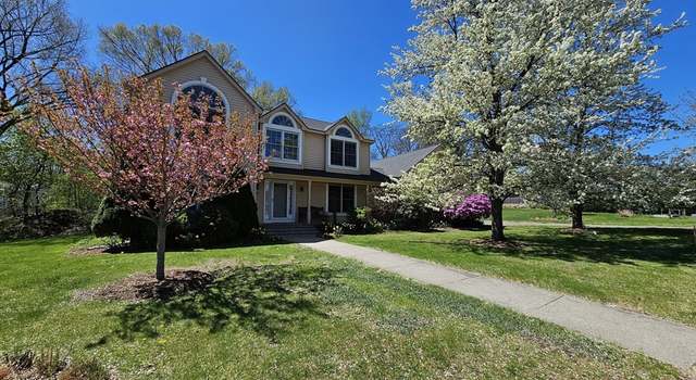 Photo of 101 Cherry Ln, Amherst, MA 01002