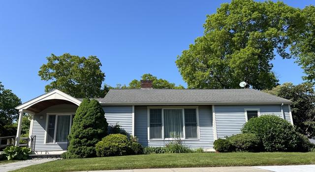 Photo of 574 Florence St, Fall River, MA 02720