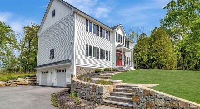 Photo of 77 Park St, Mendon, MA 01756