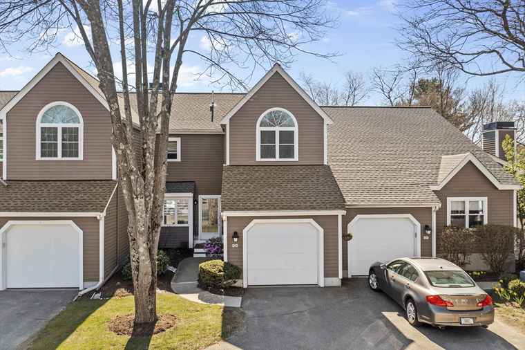 Photo of 90 Bishops Forest Dr #90 Waltham, MA 02452