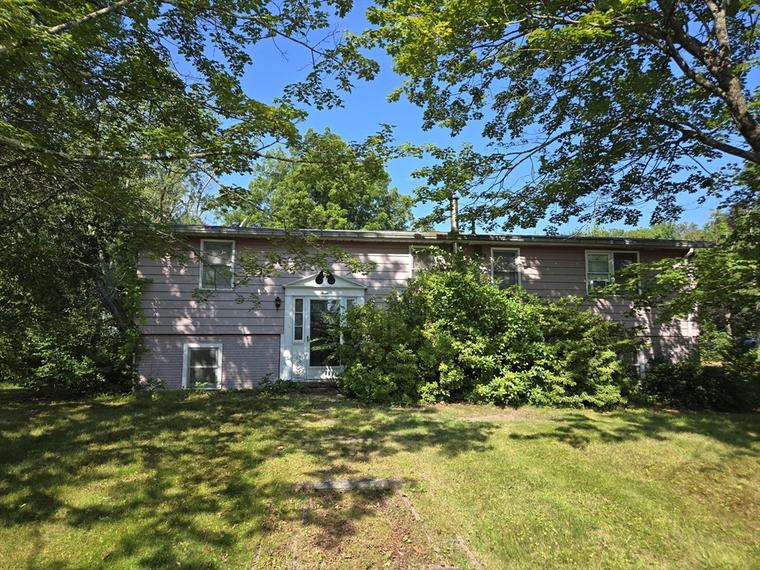 Photo of 3 West Rd Acton, MA 01720