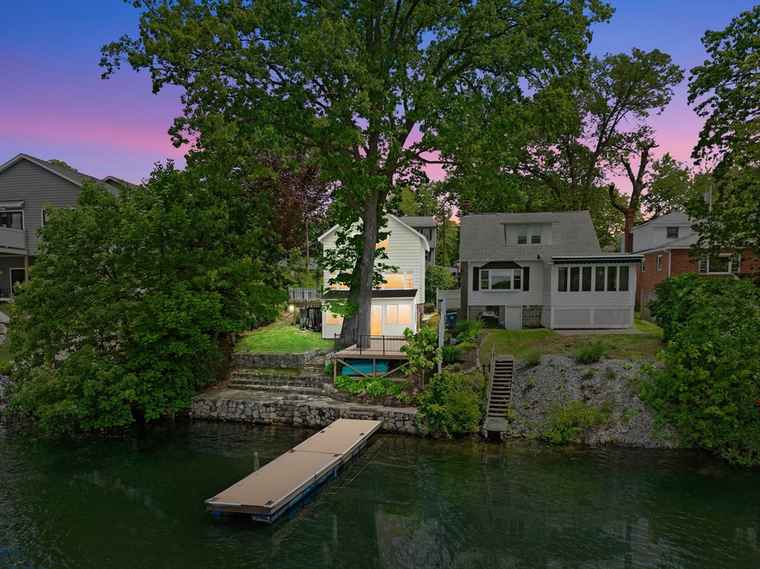 Photo of 49 Bay View Dr Shrewsbury, MA 01545