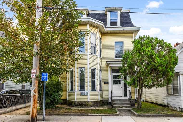 Photo of 62 W 6th St Lowell, MA 01850