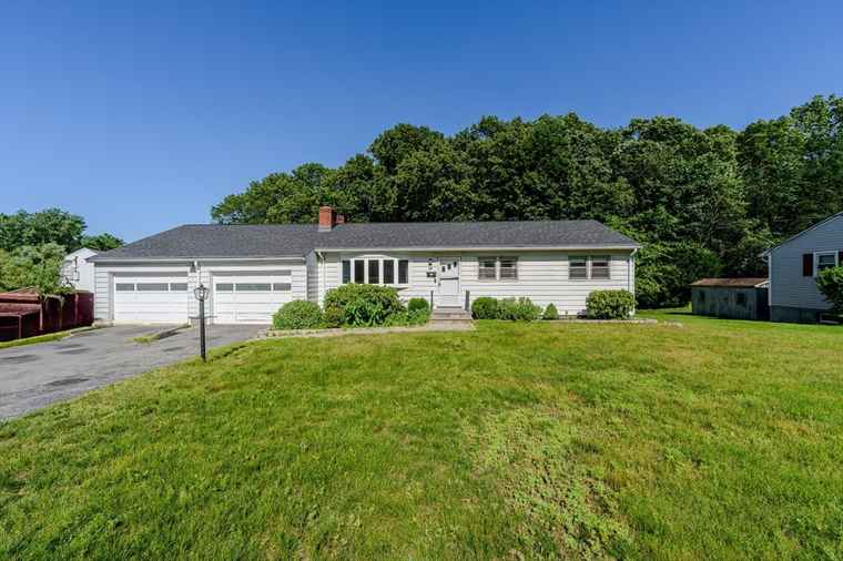 Photo of 66 Wood St Woburn, MA 01801