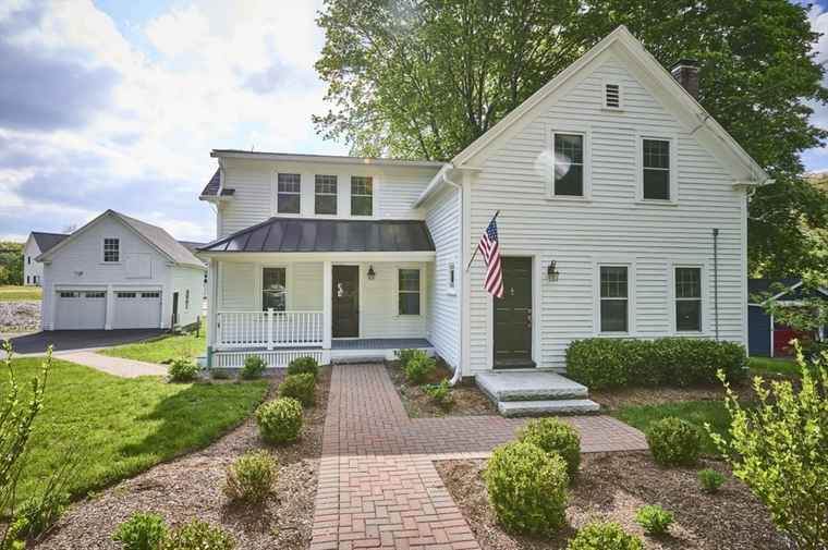 Photo of 74 Main St Acton, MA 01720