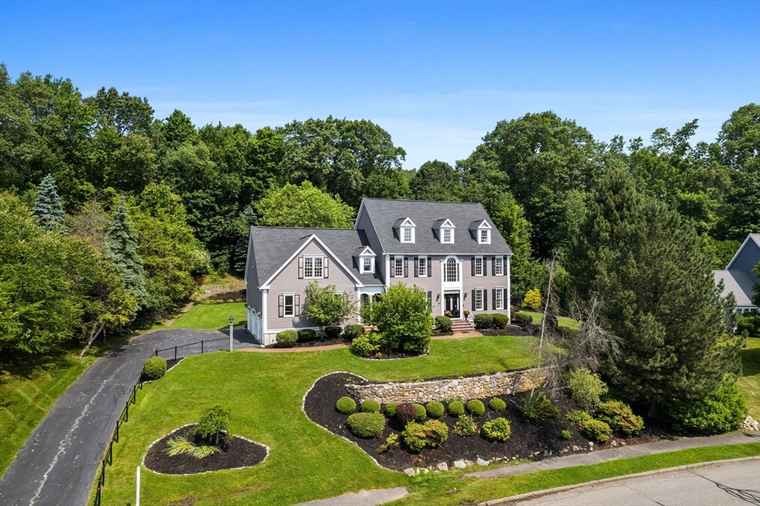 Photo of 26 Blackthorn Rd Shrewsbury, MA 01545