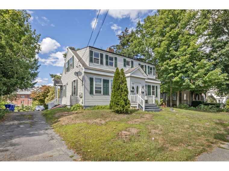 Photo of 133 Winthrop St Taunton, MA 02780