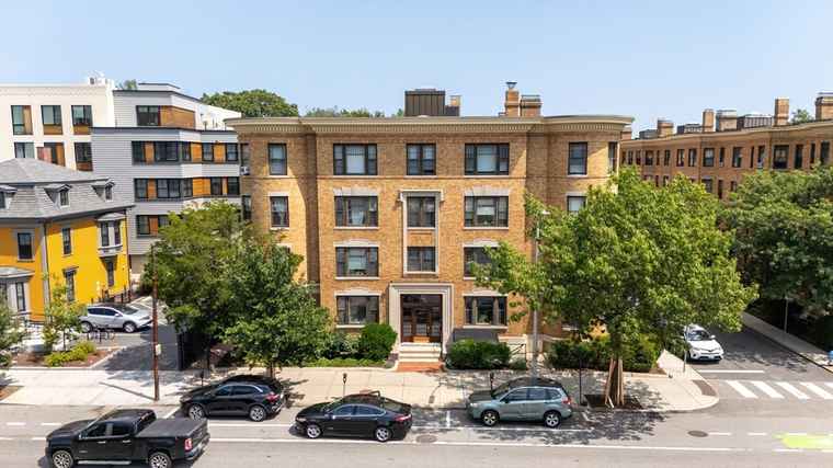 Photo of 1783 Massachusetts Ave Unit B Cambridge, MA 02140