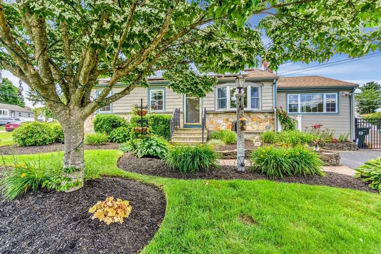 Photo of 29 Gano Rd Marlborough, MA 01752