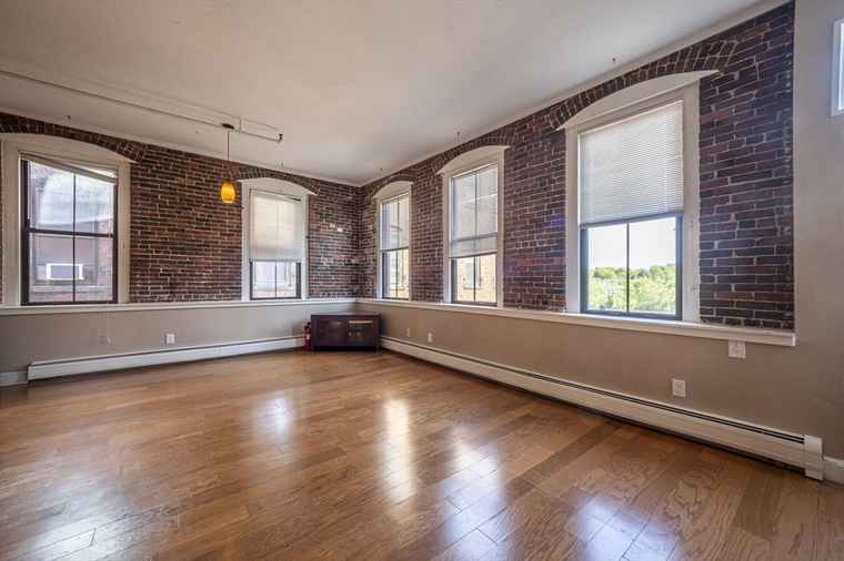 Photo of 62 Washington St #13 Haverhill, MA 01832