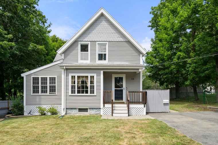 Photo of 39 Talbot St Stoughton, MA 02072